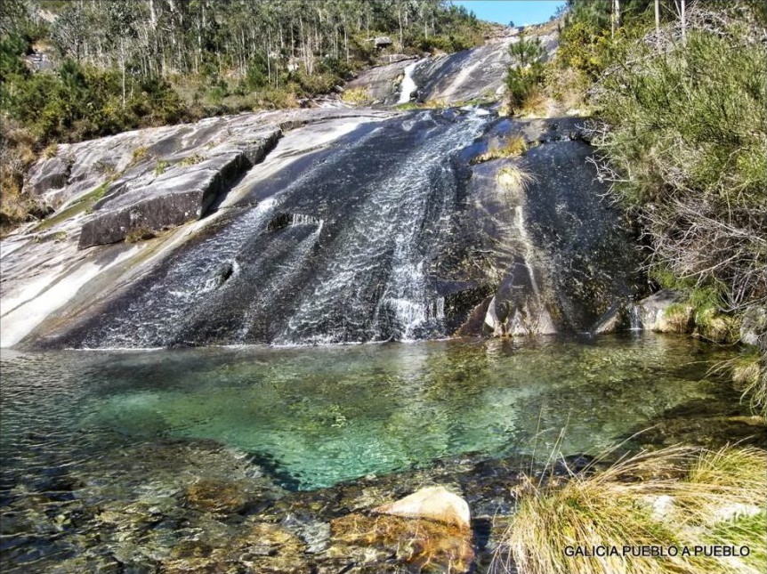 Paseo da Xunqueira en A Pobra do Caramiñal