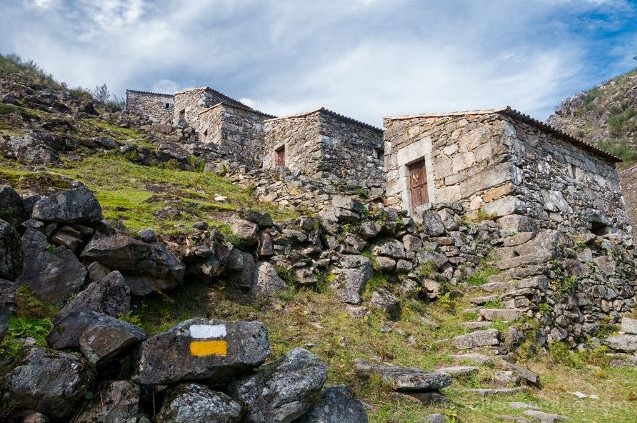 Panorámica costera desde los muíños do Folón