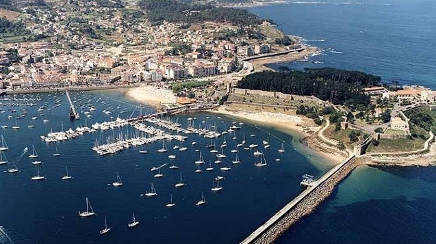 Autopista rumbo a Santiago de Compostela